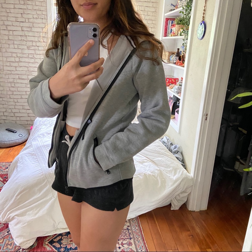 Nike Tech Fleece Jacket Grey ZIP up